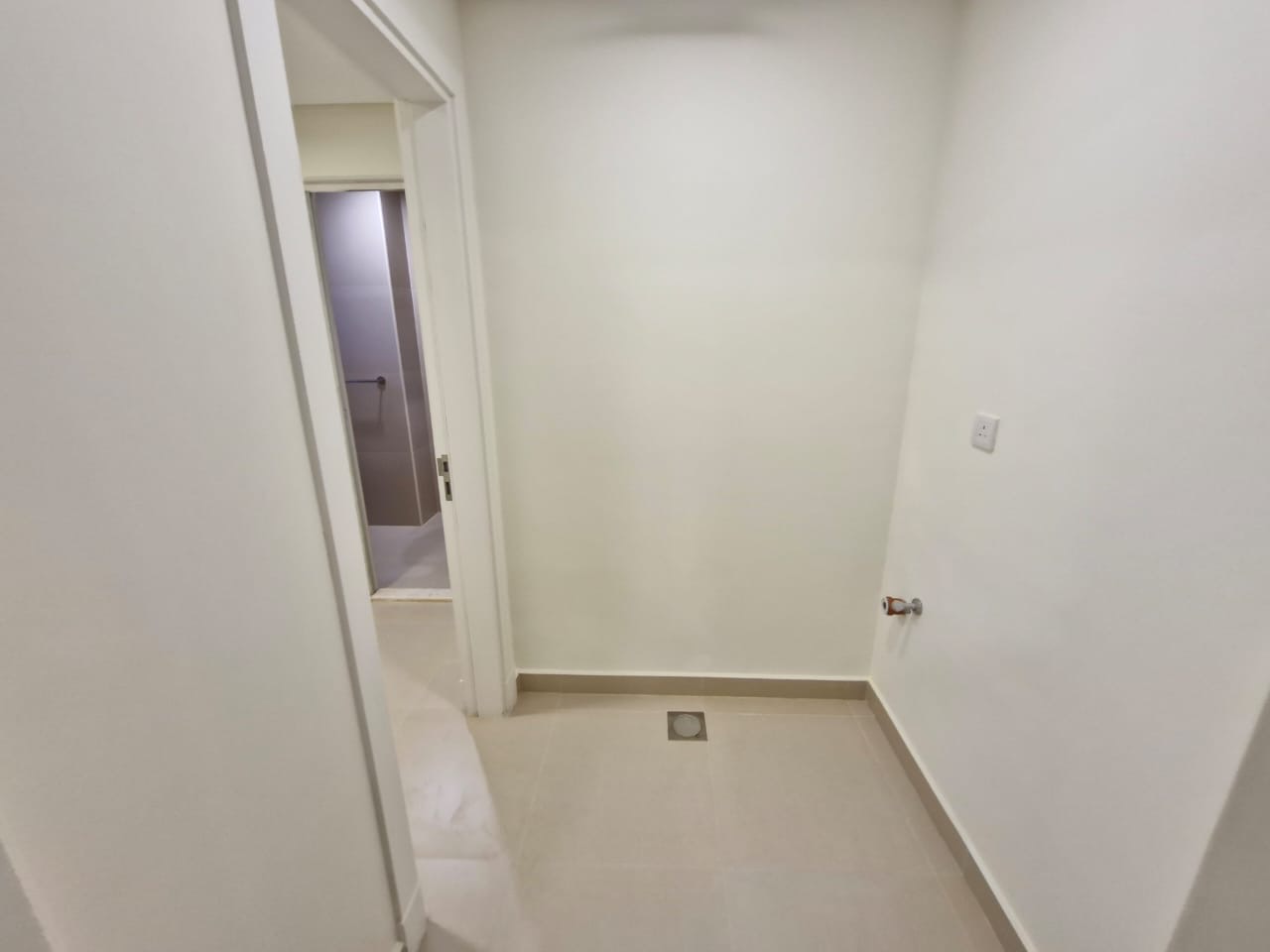  🏰 *Modern Luxury Villa in Sidra District – Roshn*   ✨ 400 sqm